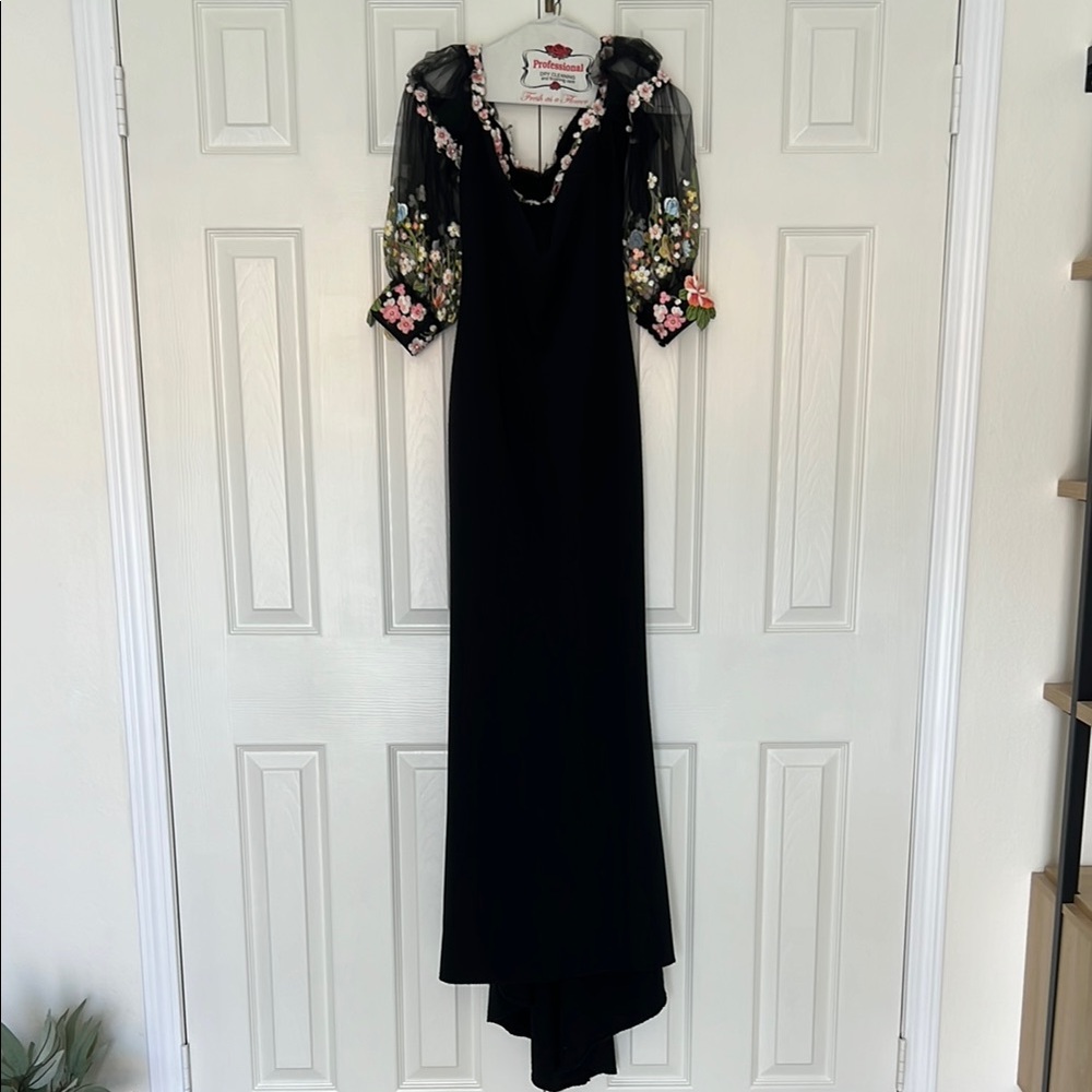 Elegant Black Floral Embroidered Dress